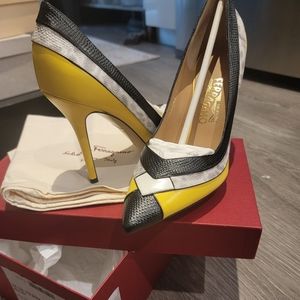 *NEW* Salvatore Ferragamo pumps